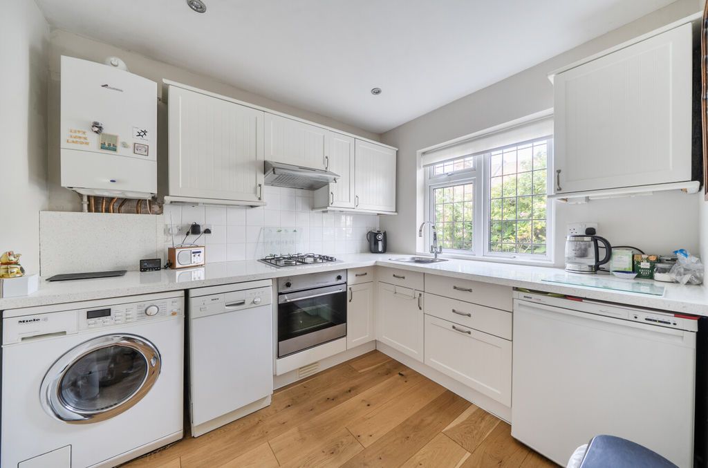 Property photo 3 of 15 Kitchen