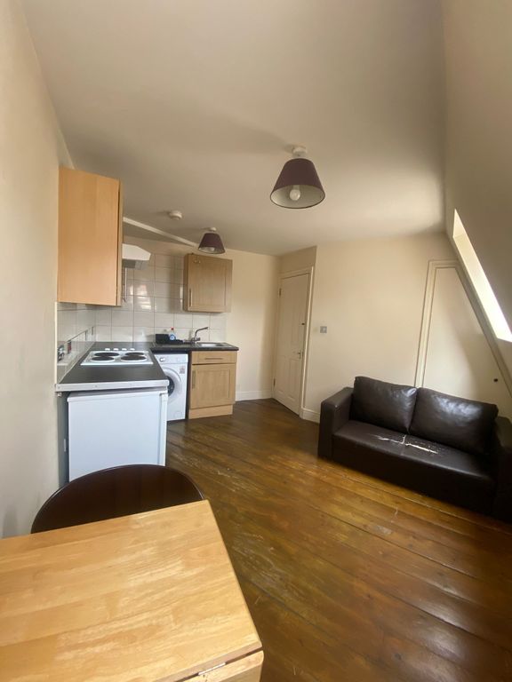 Property photo 2 of 7