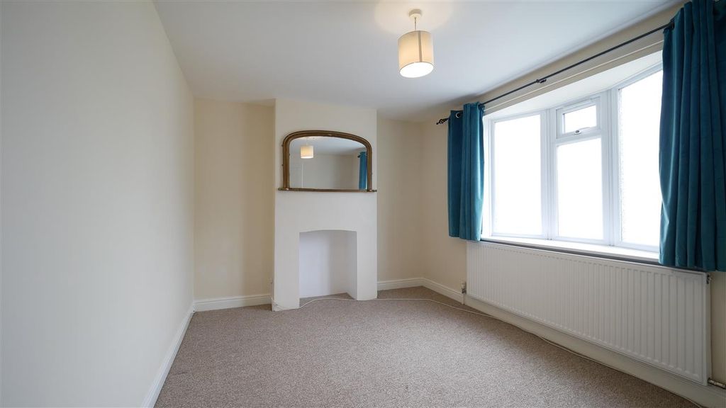 Property photo 2 of 16 Dining Room