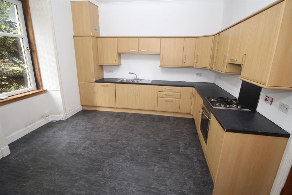 Property photo 3 of 17 Img_2452.Jpg