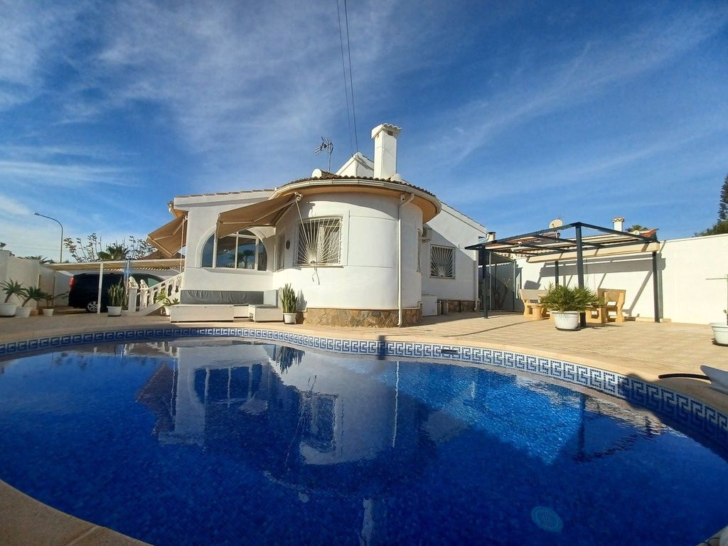 Property photo 1 of 37