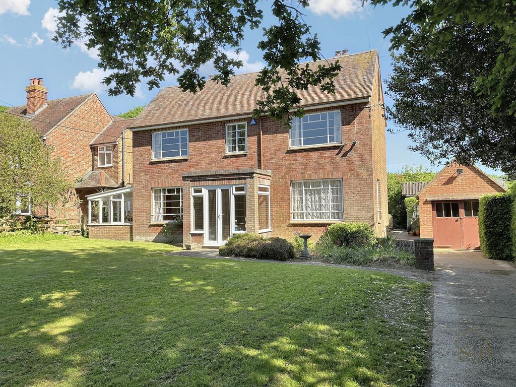 Property photo 1 of 28
