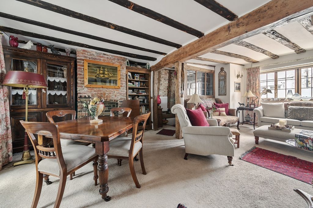 Property photo 2 of 22 2588973