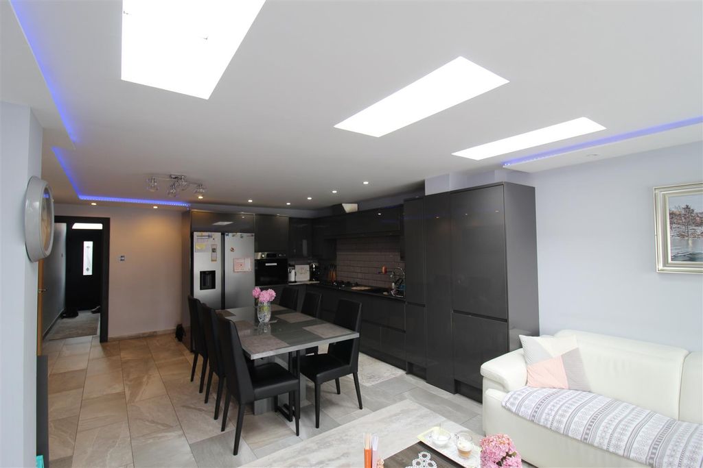 Property photo 3 of 12 Img_0929.Jpg
