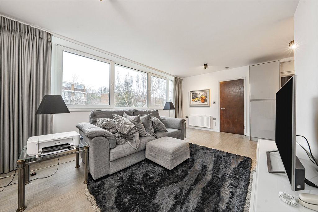 Property photo 3 of 12 Picture No. 25