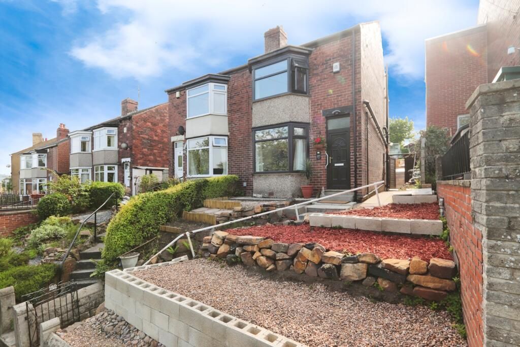 Property photo 1 of 12