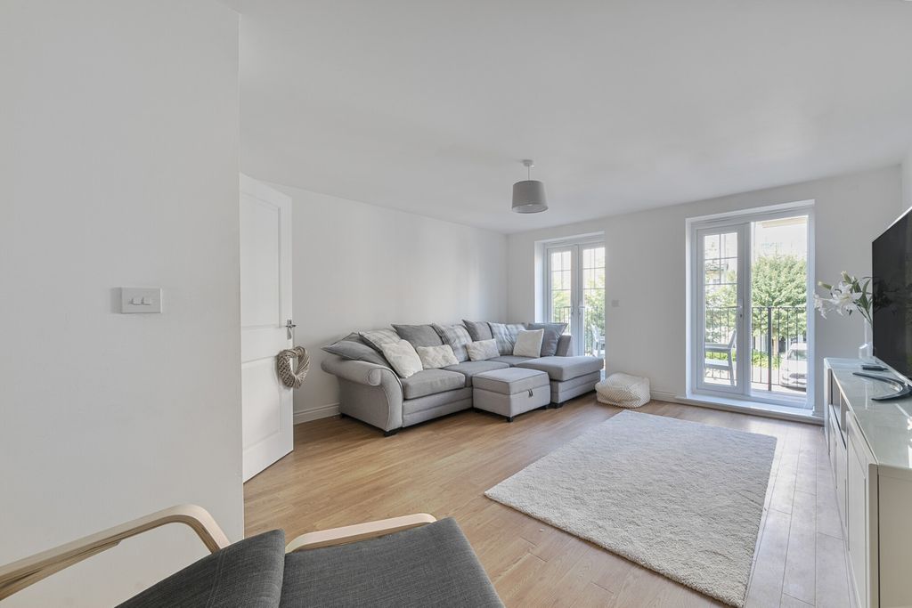 Property photo 1 of 19 Reception Room