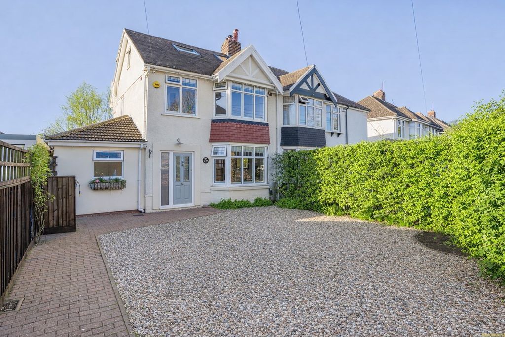 Property photo 1 of 27