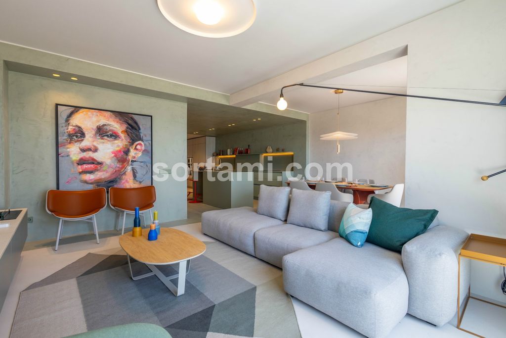 Property photo 3 of 38