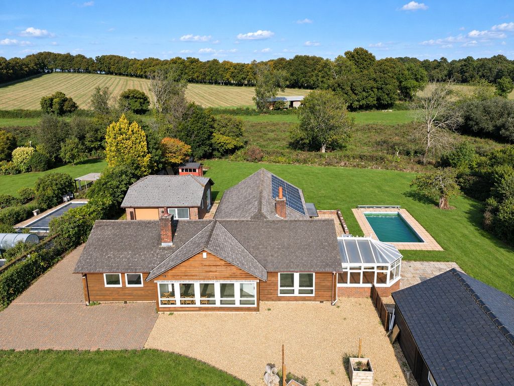 Property photo 2 of 16 Picture No. 43