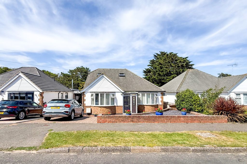 Property photo 2 of 30