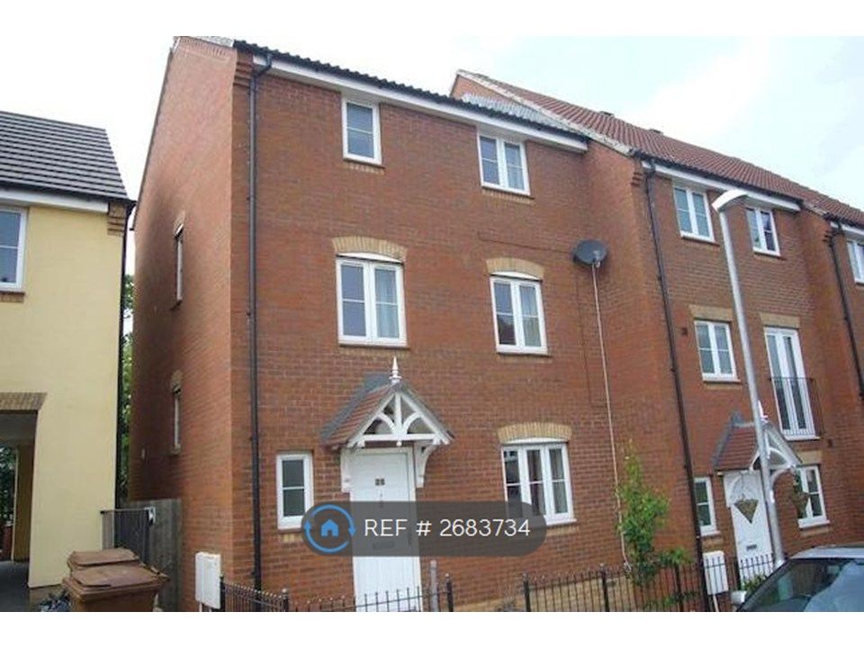 Property photo 2 of 20
