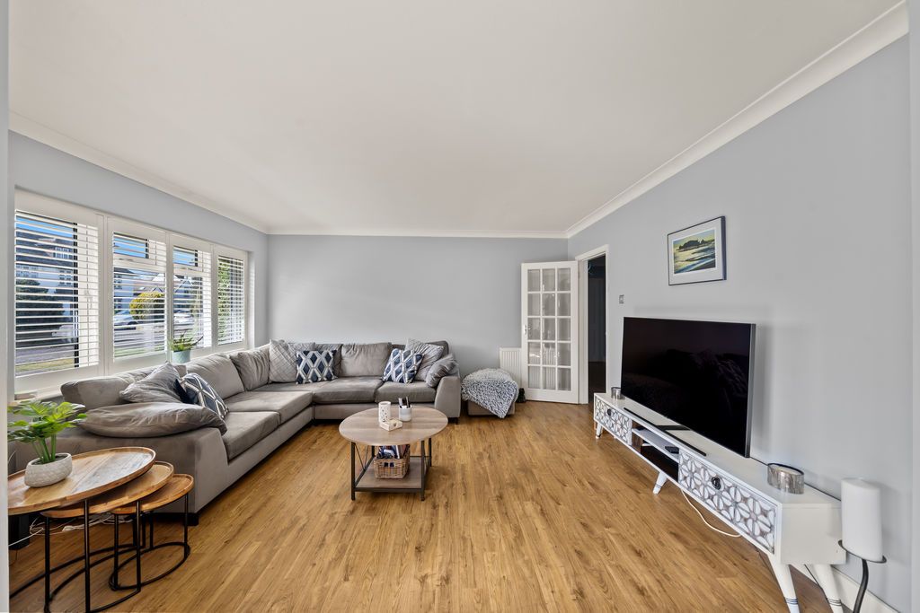 Property photo 2 of 30 Photo 4