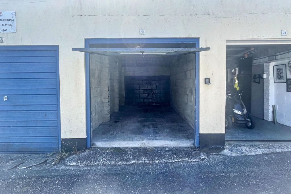 Property photo 2 of 6 Garage 27, Rear Of Baralanwick, Penzance, Cornwall, Tr18 4Sa