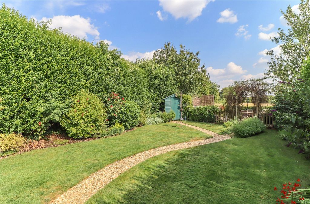 Property photo 2 of 28 Picture No. 05