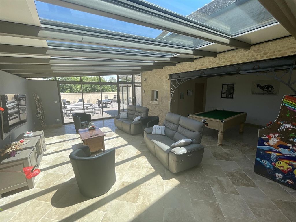 Property photo 2 of 8