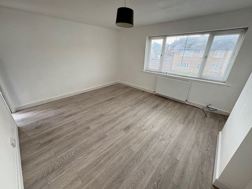 Property photo 3 of 13 Image