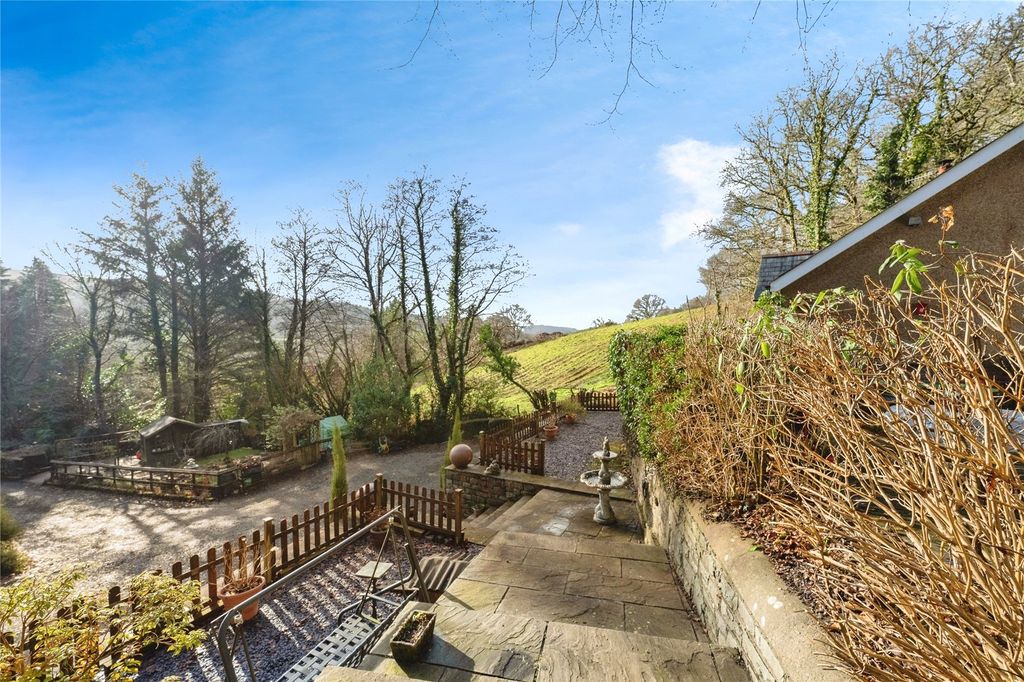 Property photo 2 of 17 Picture No. 20