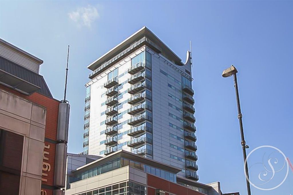 Property photo 1 of 19