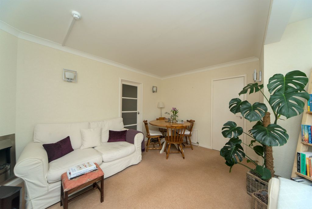 Property photo 3 of 13