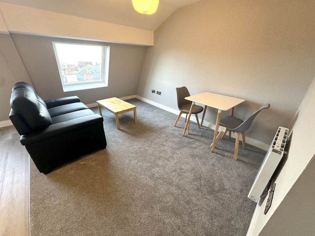 Property photo 3 of 6 Living Area