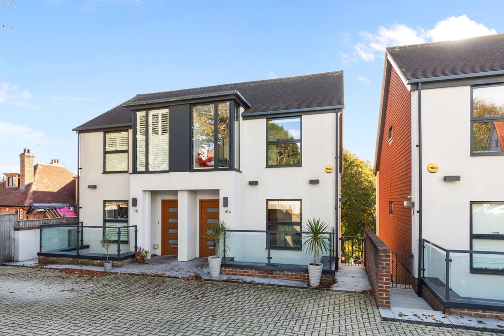 Property photo 1 of 37 6105551