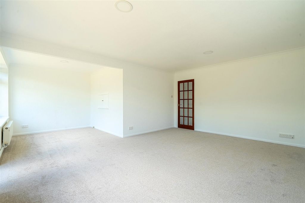 Property photo 3 of 12 1472639-8-6A26c31Db978c.Jpg