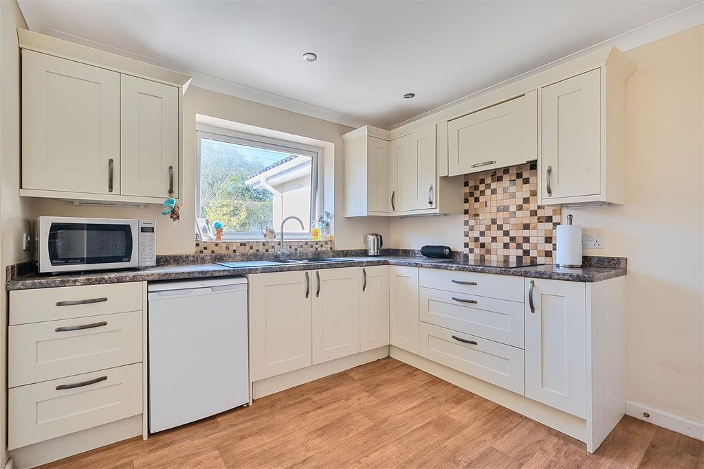 Property photo 3 of 20 Drovers Kitchen.Jpg