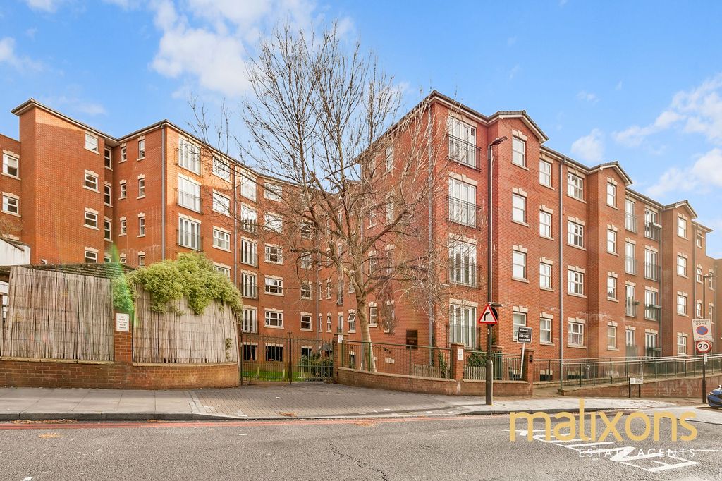 Property photo 2 of 11