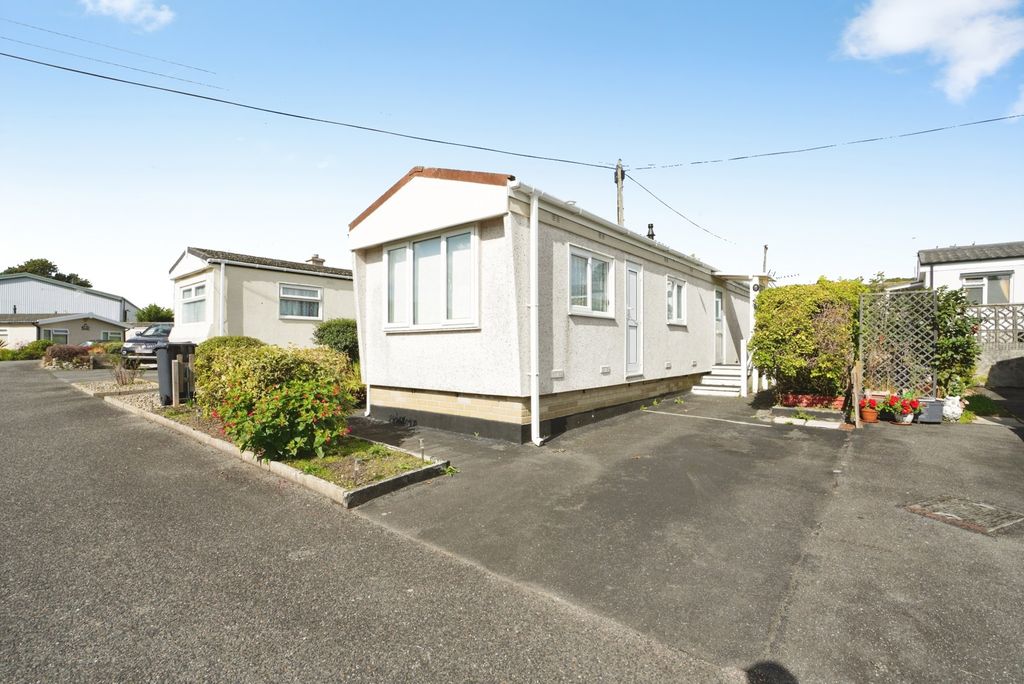 Property photo 1 of 19 Pbox-Img.Jpg