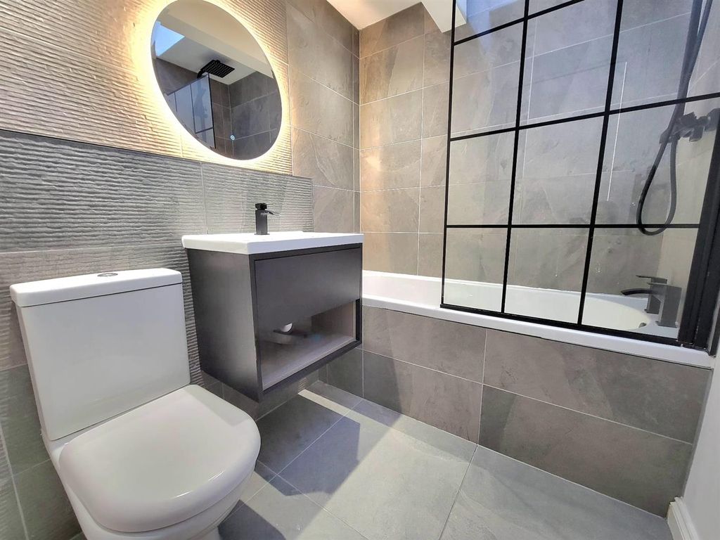 Additional image 9 of 3 bed end terrace house to rentCraigievar Drive, Glenrothes KY7