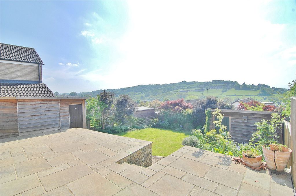 Property photo 2 of 16 Picture No. 10