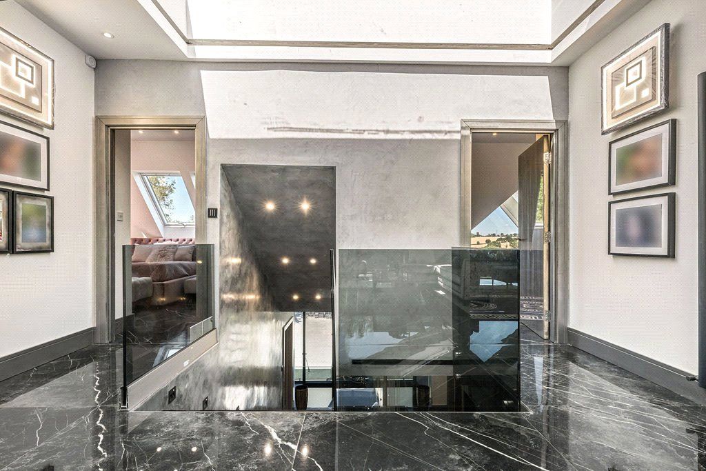 Additional image 23 of 5 bed detached house to rentWaggon Road, Barnet EN4