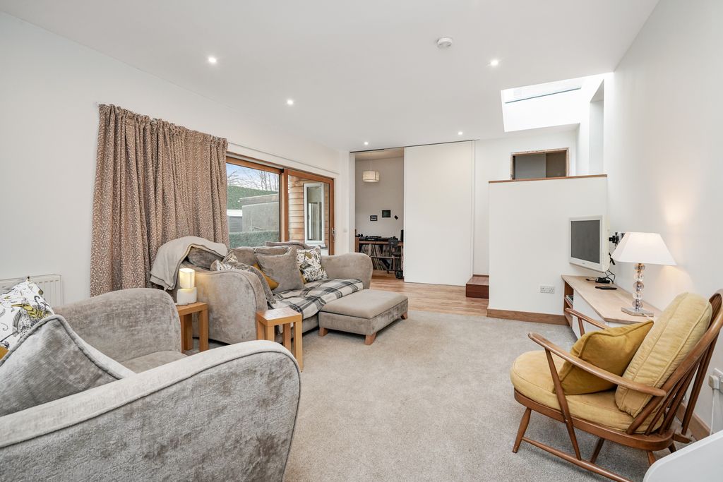 Property photo 2 of 20 Property Image 2