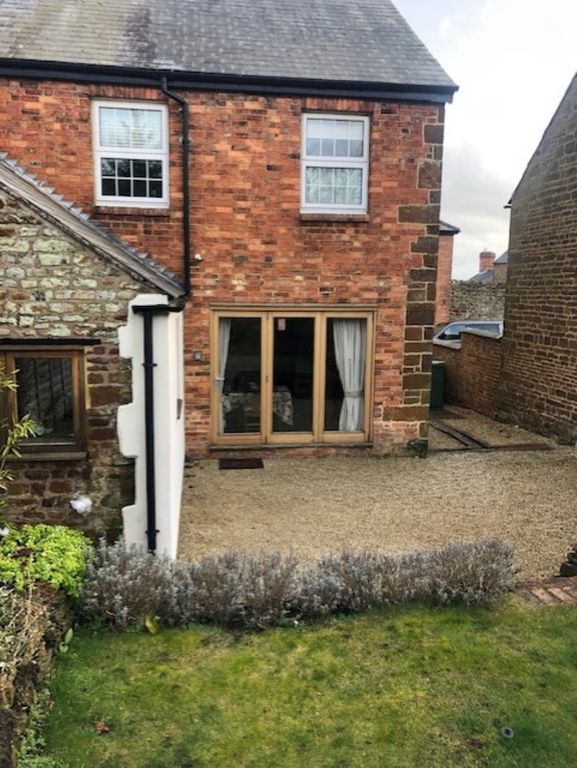 Property photo 2 of 37