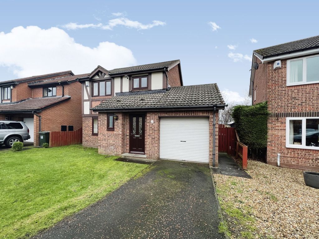 3 bed detached house for sale West Moor