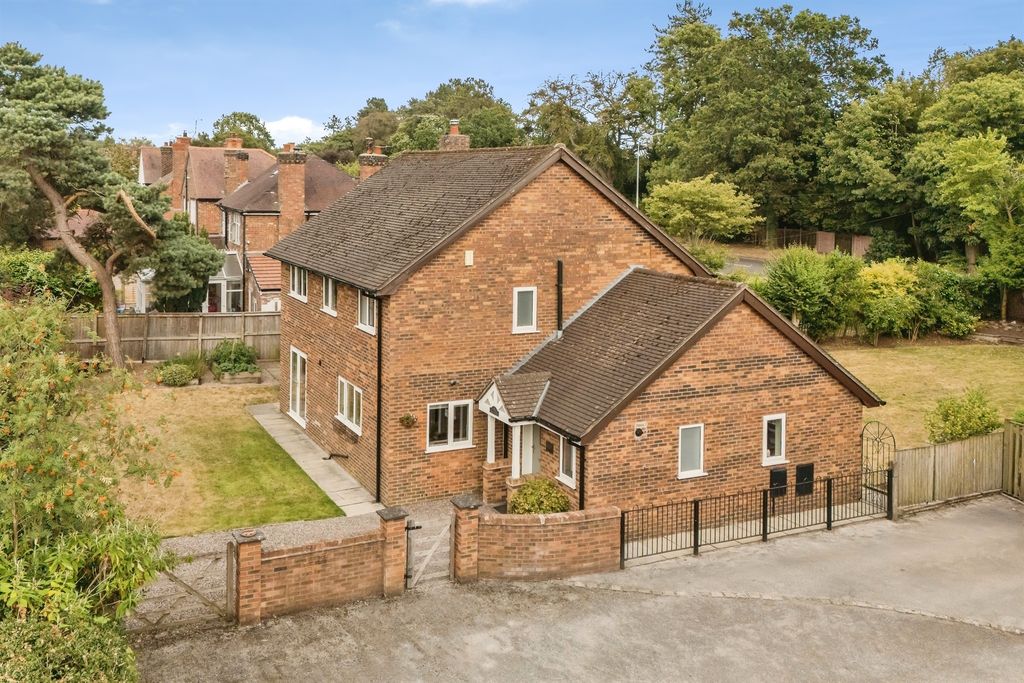 Property photo 1 of 31