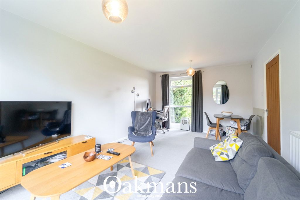 Property photo 3 of 17 Picture No. 11