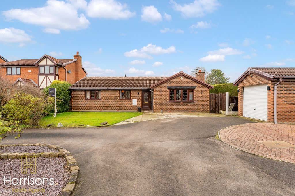 Property photo 1 of 36 4894830