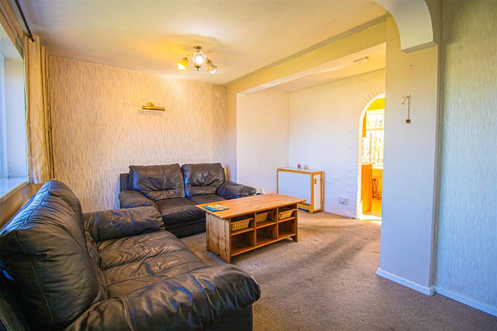 Property photo 2 of 10 Reception