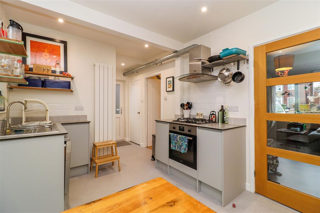 Property photo 3 of 12 Kitchen/Diner