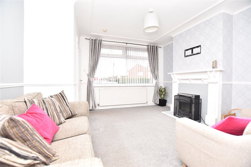 Property photo 2 of 17 Picture No. 61