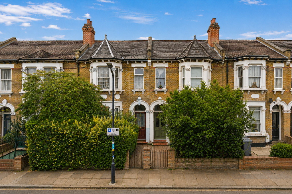 Property photo 1 of 11
