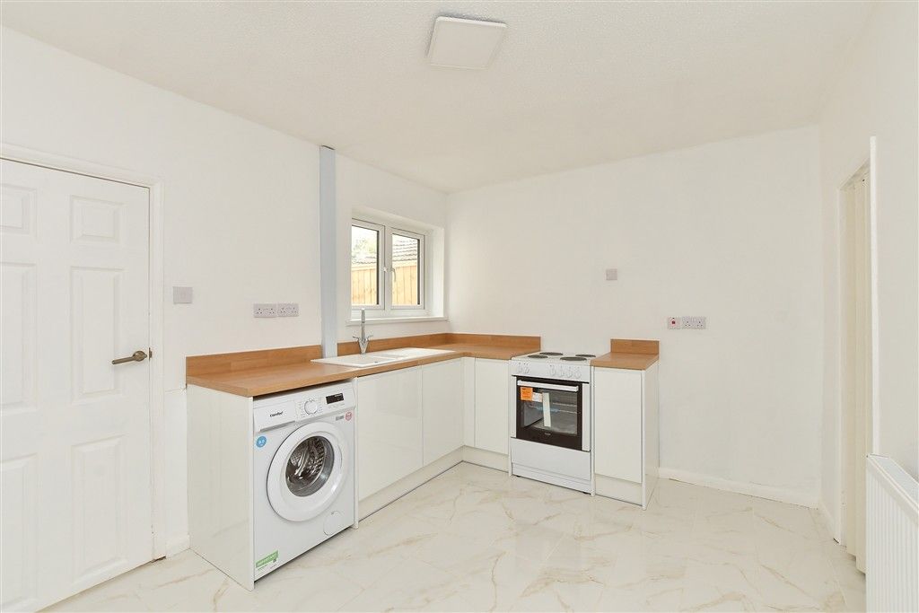 Property photo 3 of 8 Kitchen/Diner