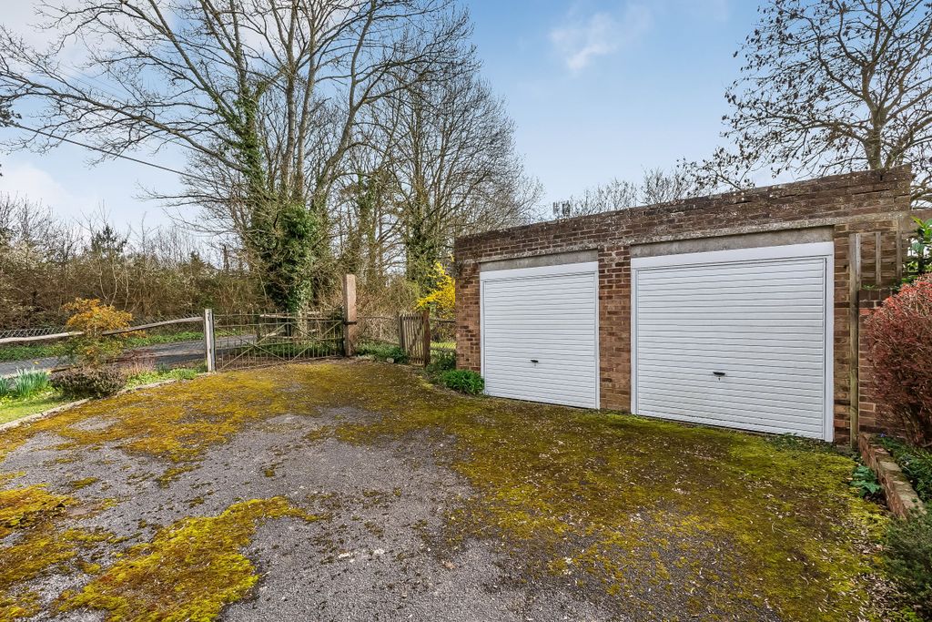 Property photo 3 of 29