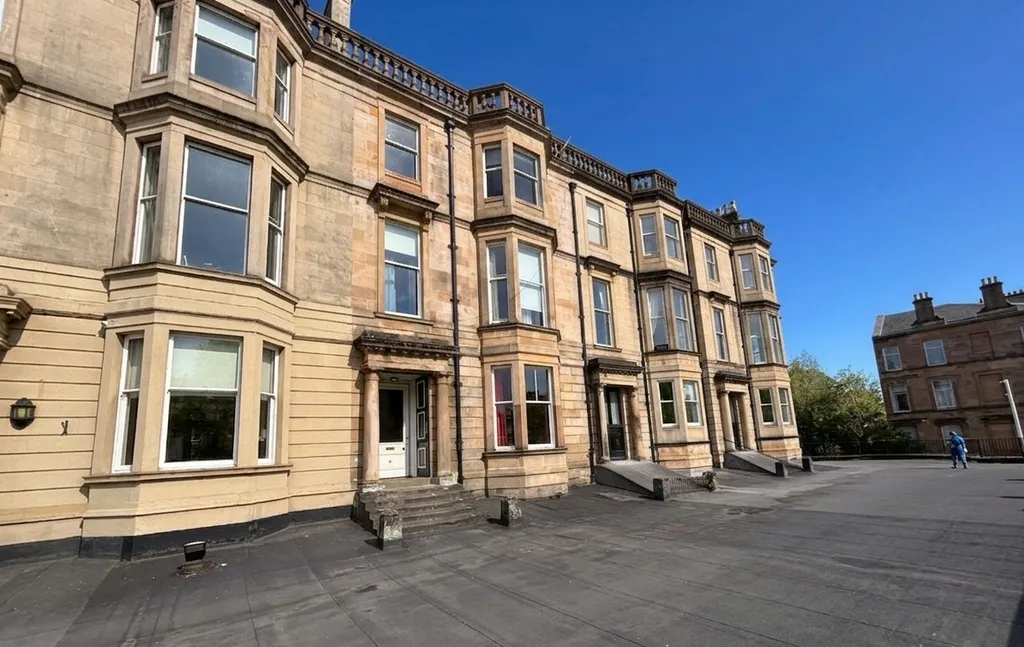 Alfred Terrace, Hillhead, Glasgow G12 - View 3