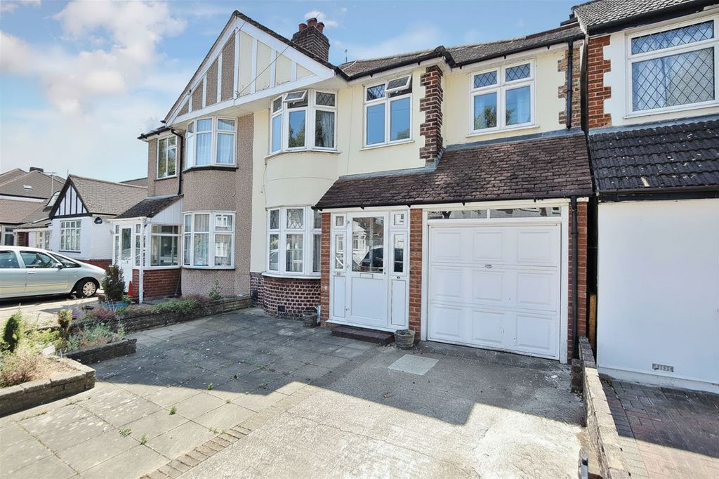 Property photo 1 of 9