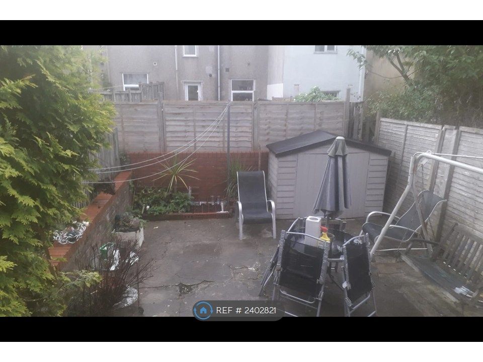 Property photo 2 of 6