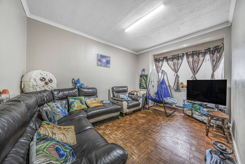 Property photo 3 of 7