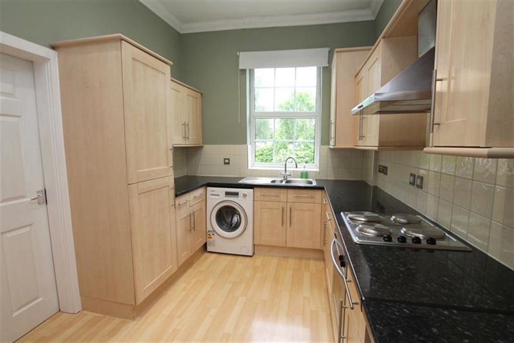 Property photo 1 of 10 (Main)